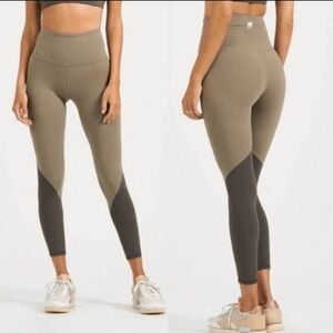 Vuori CB Leggings Colorblock Studio Series Yoga